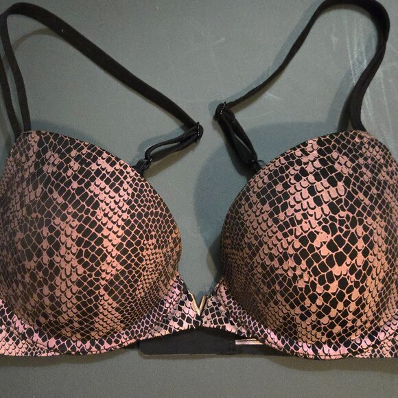 Victoria's Secret & PINK Lace and Animal Print Push-Up Bra (Bundle of 4) - Picture 3 of 12